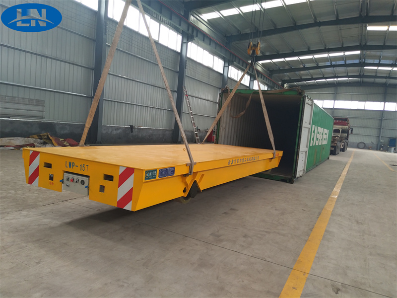 Trackless transport vozilo