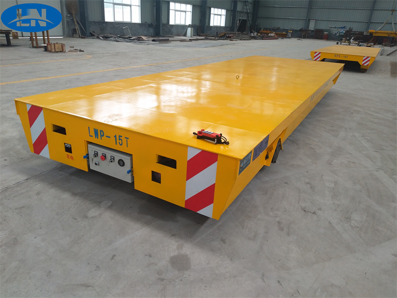 Trackless transport vozilo