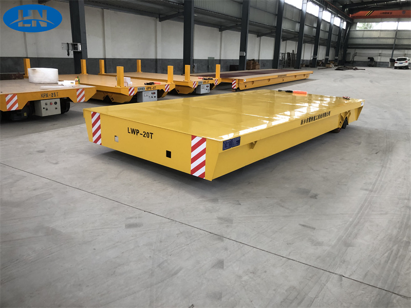 Тешка машина за руковање трансфер колица