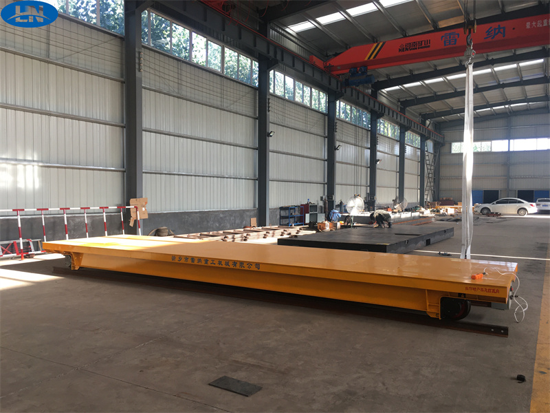 Батерија експлоатисана железнички тролеј