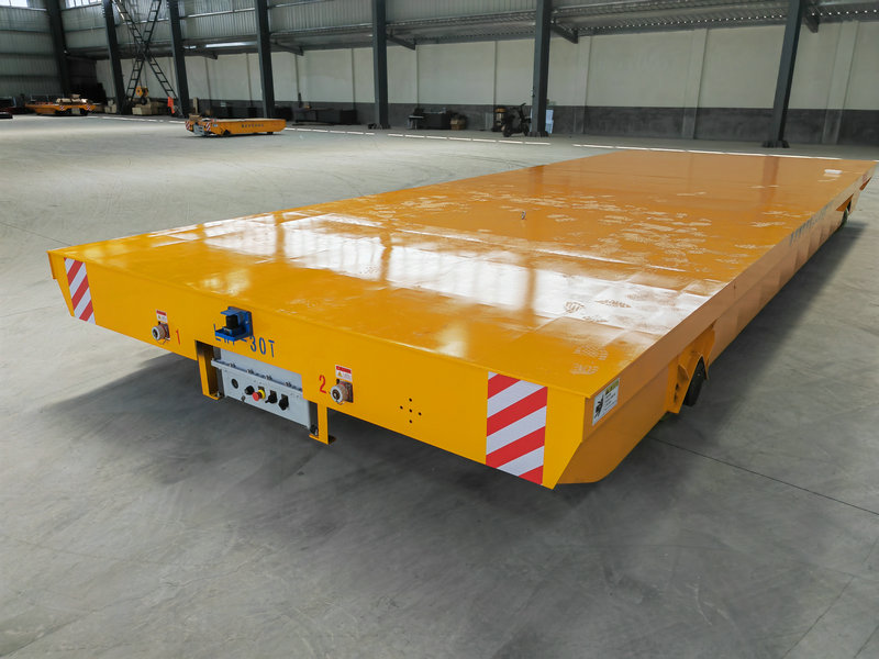 LWP Trackless Трансфер возило