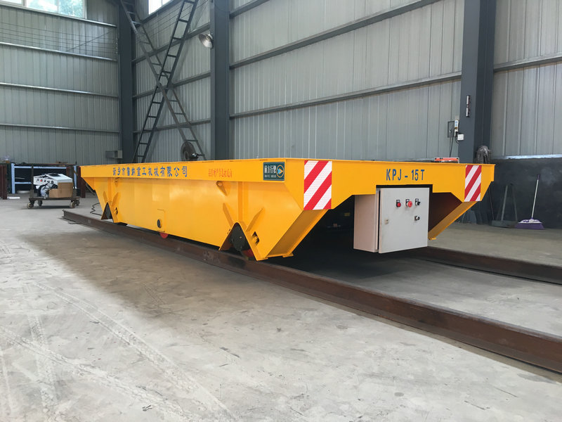 Како израчунати радијус окретања приликом постављања електричних подних нивоара у радионици