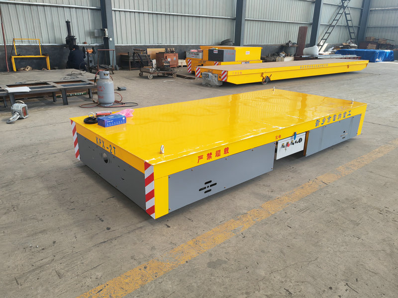 Разлог зашто ће електрични трансферни колица без траке одступати од правца када ходају у правој линији