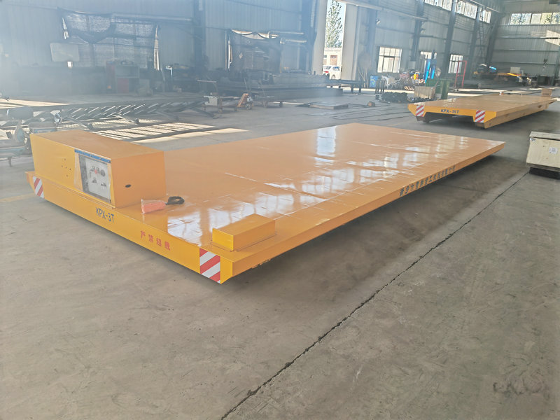 Моторизована индустријска железничка трансферна платформа