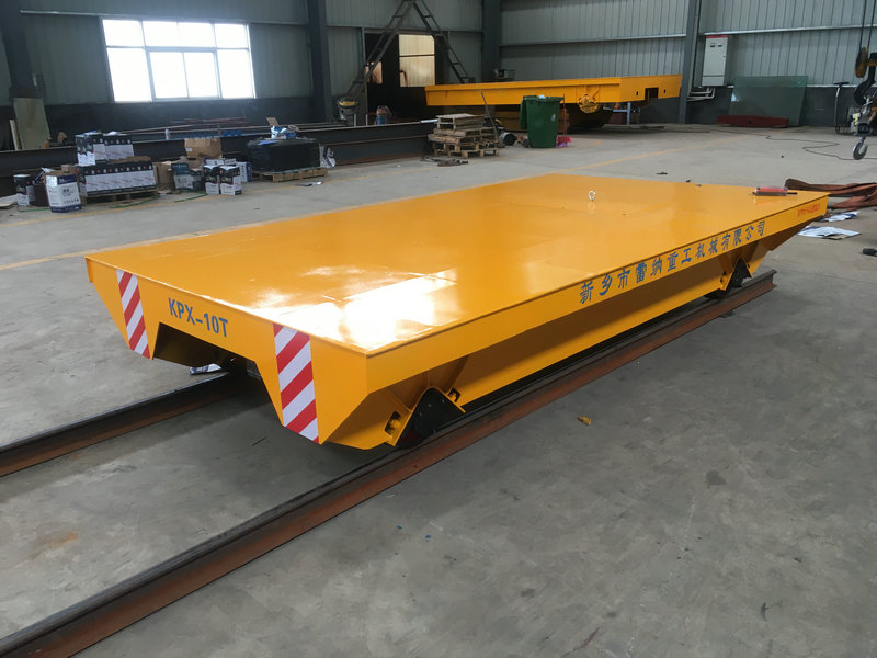 Тешки теретни железнички оперативни материјал за руковање равним колицама