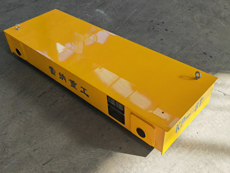 Немоћни железнички трансфер тролеј